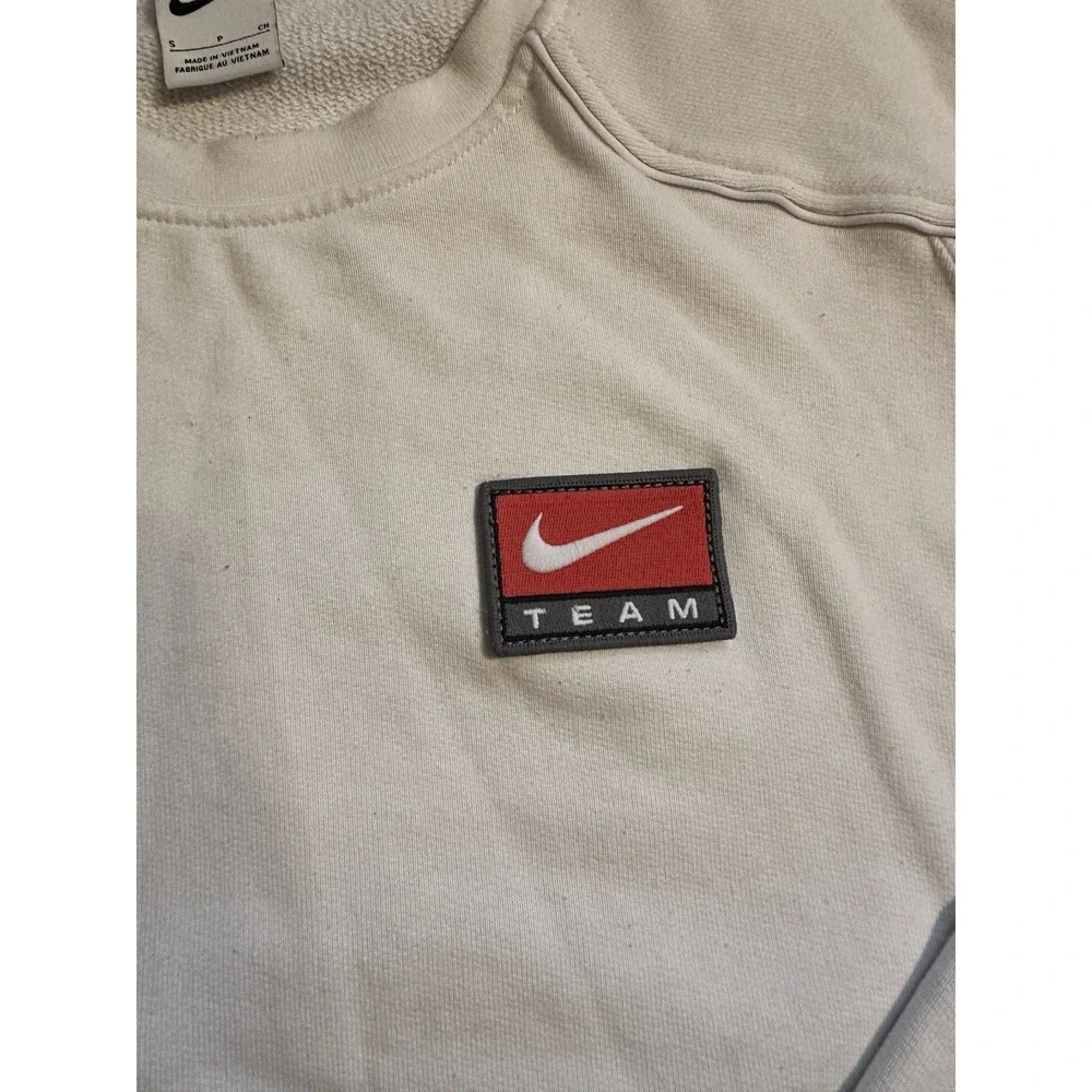 Men's Nike Shoe Dog Grand Prix 2023 White Crewneck Pullover Sweatshirt Small